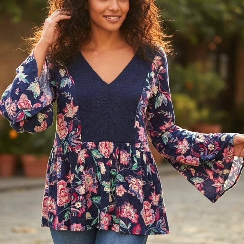 Floral Tunic Top Medium Bell Sleeves V‑Neck Blue Pink Green Boho New Directions